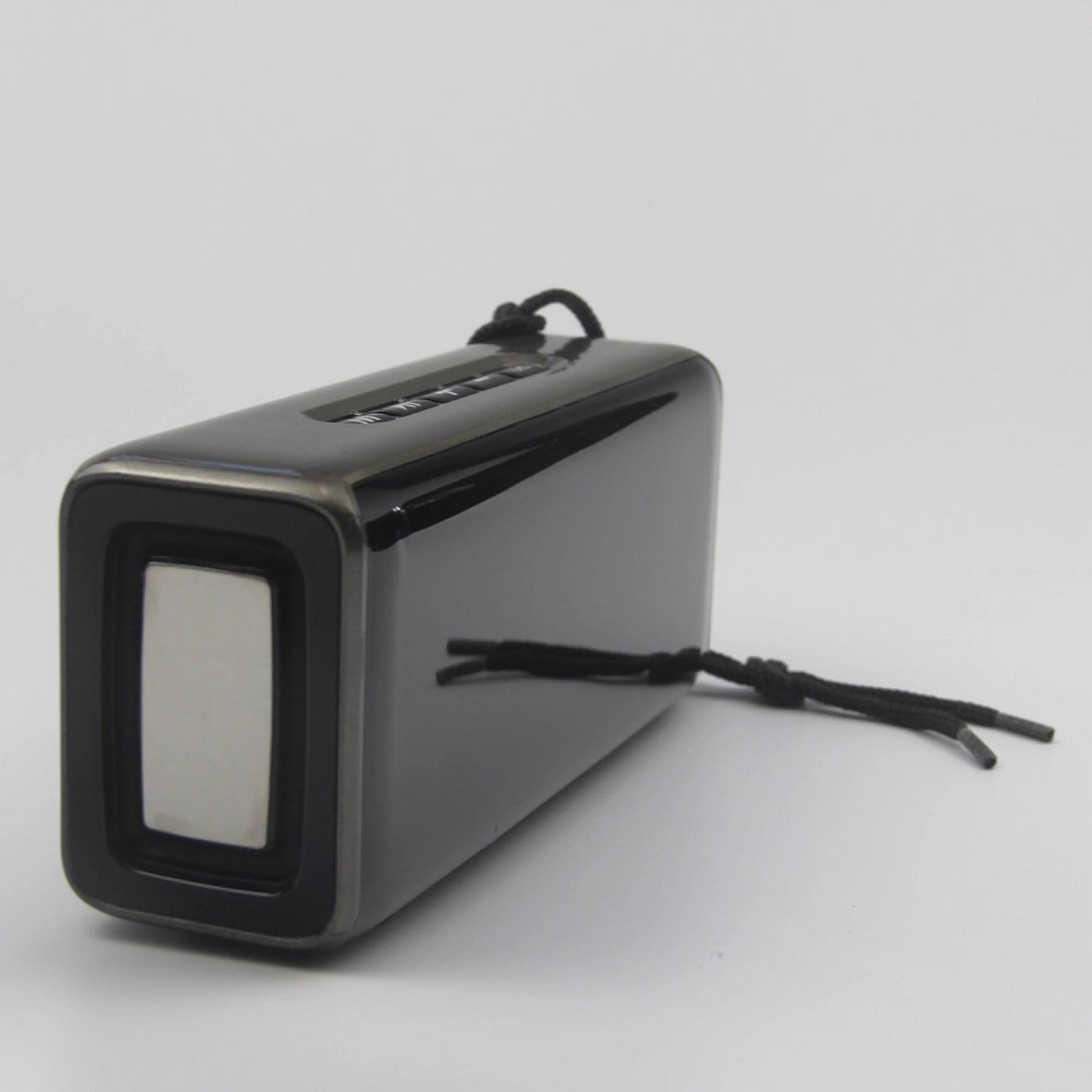 PARLANTE PORTÁTIL TG174 CON RELOJ DESPERTADOR GRIS